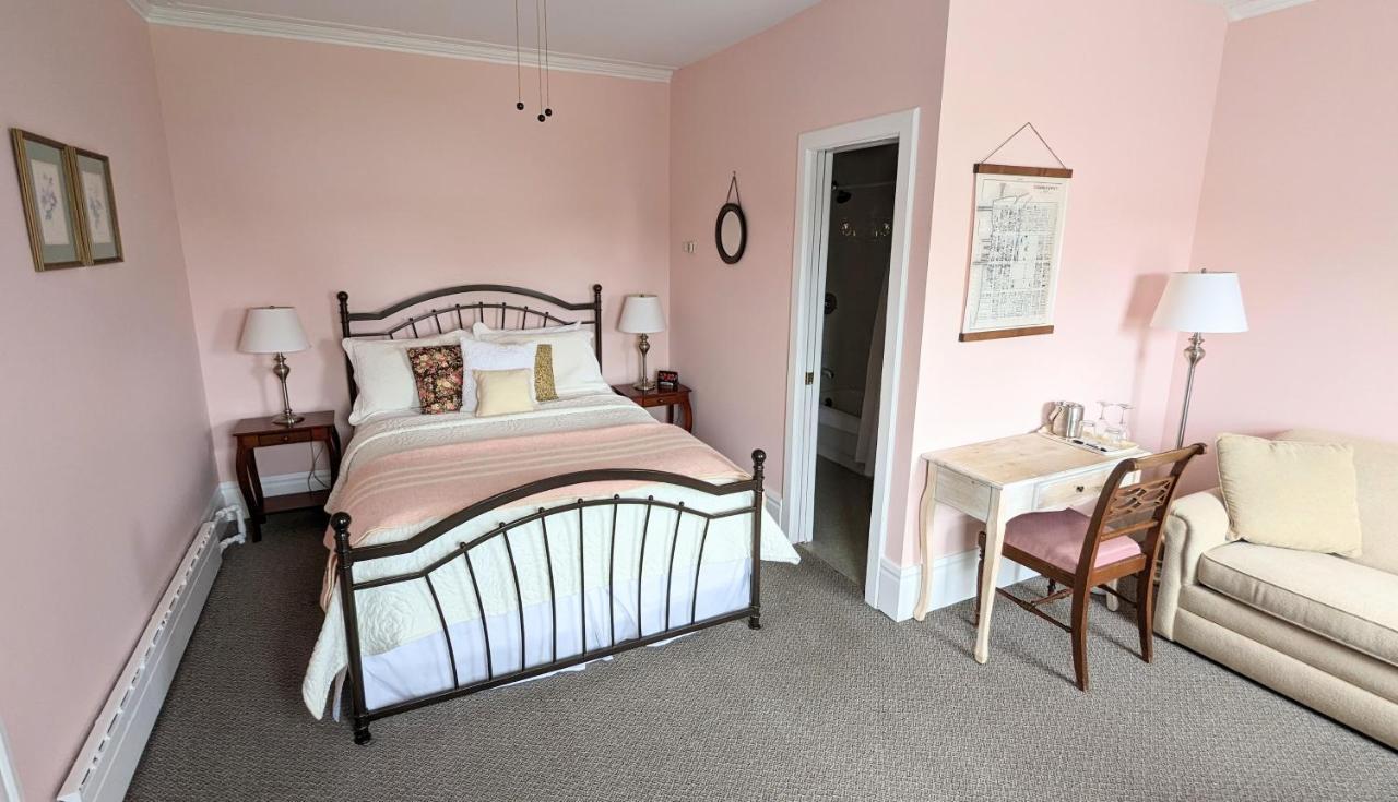 The Georgetown Inn Экстерьер фото